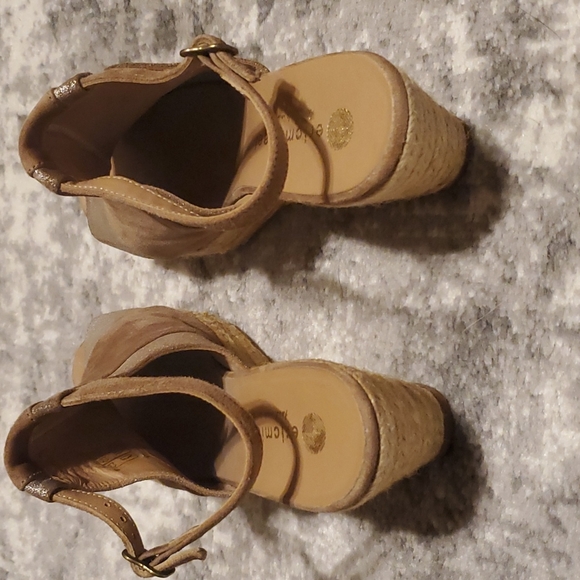 Cute metallic wedge sandal - Picture 4 of 6